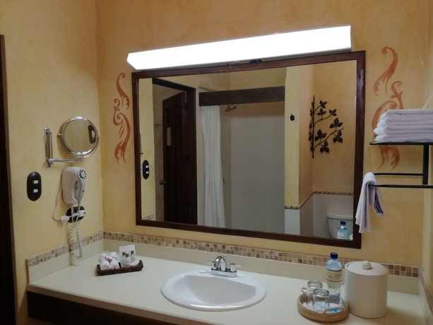 Imagen de la habitación del Hotel Las Farolas, Antigua Guatemala. Foto 12