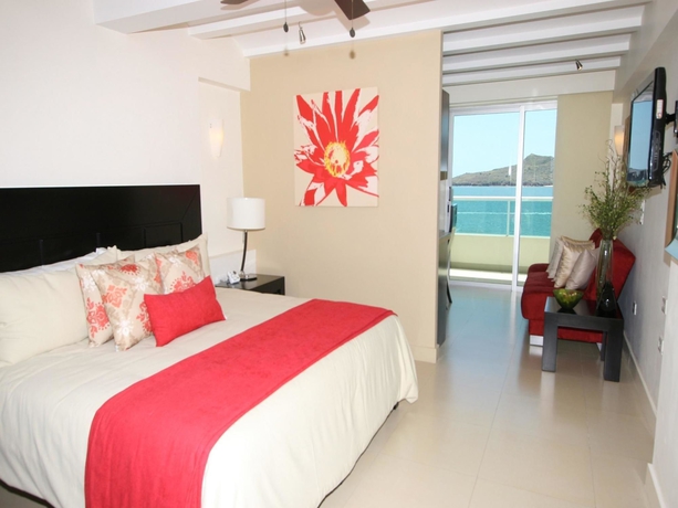 Imagen de la habitación del Hotel Las Flores Beach Resort. Foto 9