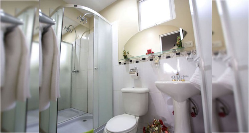 Imagen de la habitación del Hotel Las Gardenias. Foto 5
