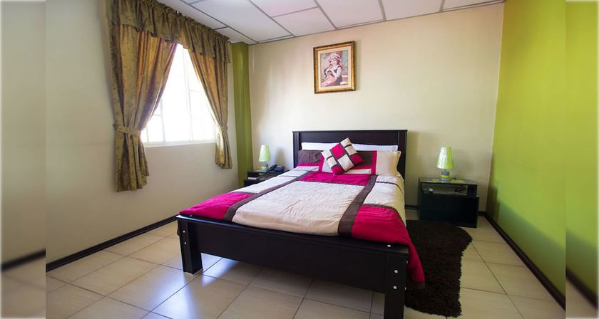 Imagen de la habitación del Hotel Las Gardenias. Foto 9