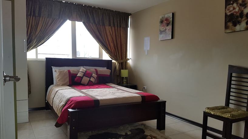 Imagen de la habitación del Hotel Las Gardenias. Foto 16