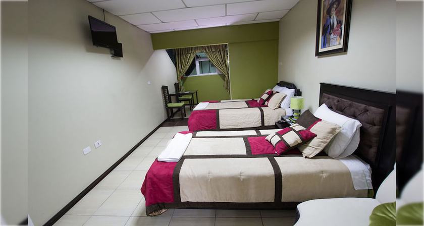 Imagen de la habitación del Hotel Las Gardenias. Foto 18