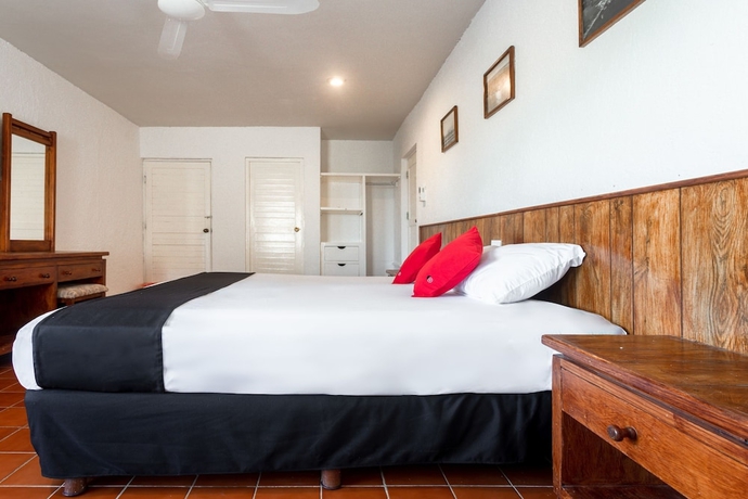 Imagen de la habitación del Hotel Las Garzas. Foto 14