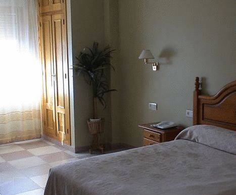 Imagen de la habitación del Hotel Las Glorias. Foto 4