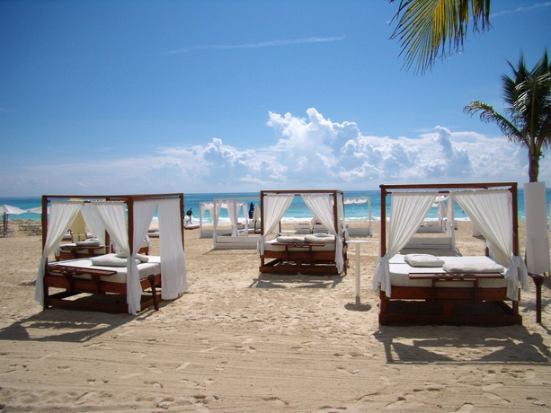 Imagen de los exteriores del Hotel Las Golondrinas, Playa del Carmen. Foto 7