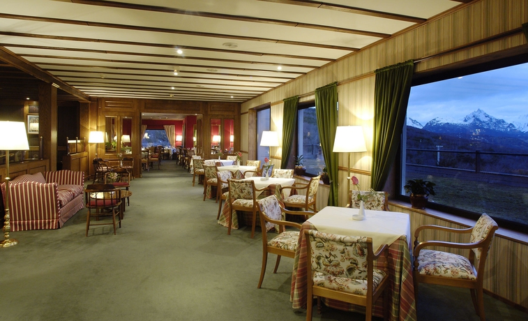 Imagen del bar/restaurante del Hotel Las Hayas Resort. Foto 3