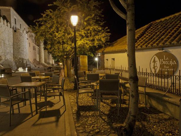 Imagen de los exteriores del Hotel Las Leyendas. Foto 10