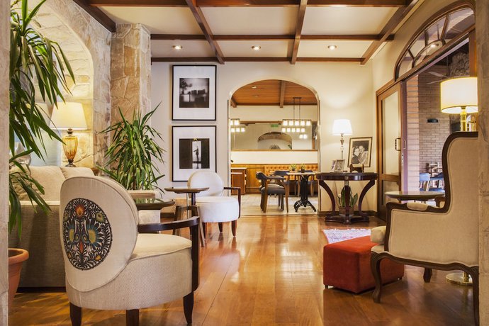 Imagen del bar/restaurante del Hotel Las Lomas Casa. Foto 2