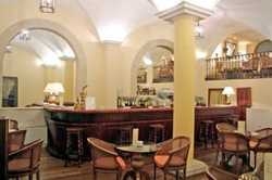 Imagen del bar/restaurante del Hotel Las Marinas Caceres. Foto 2