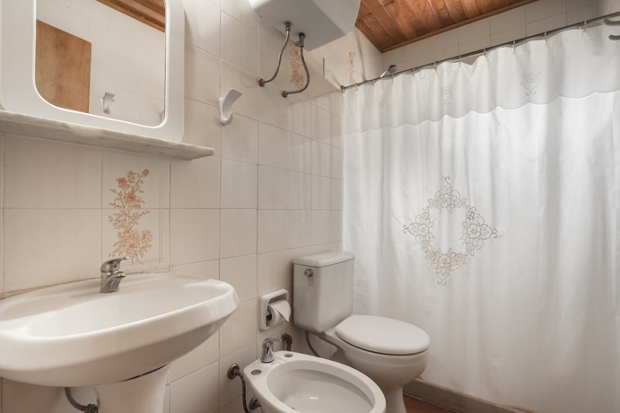 Imagen de la habitación del Hotel Las Martinas. Foto 6