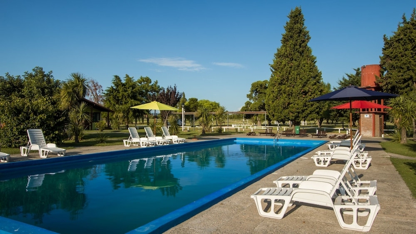 Imagen de la piscina del Hotel Las Martinas. Foto 10