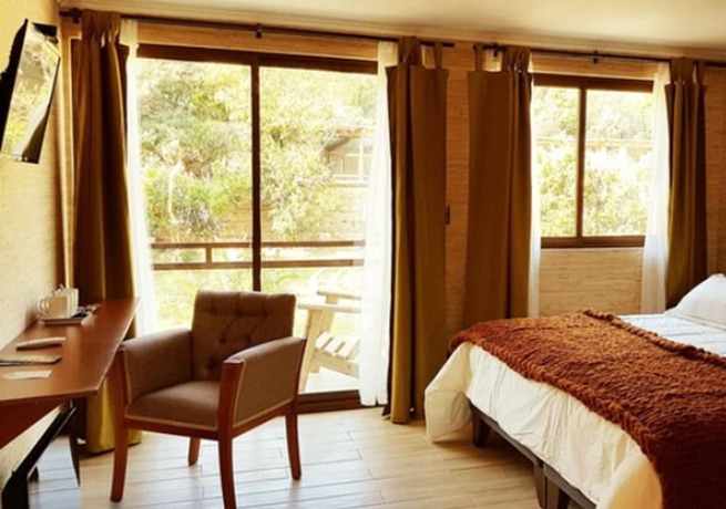 Imagen de la habitación del Hotel Las Monta&ntilde;as de Olmu&eacute;. Foto 18