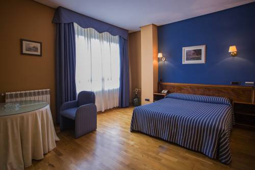 Imagen de la habitación del Hotel Las Moreras. Foto 9