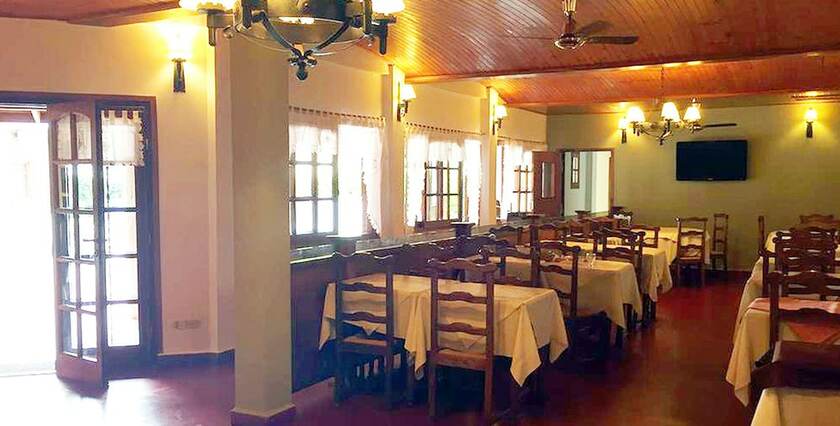 Imagen del bar/restaurante del Hotel Las Mutisias. Foto 16