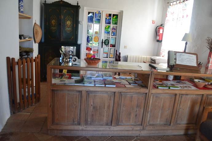 Imagen de los interiores del Hotel Las Navezuelas. Foto 14