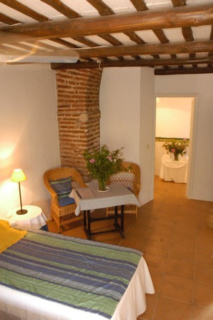 Imagen de la habitación del Hotel Las Navezuelas. Foto 4