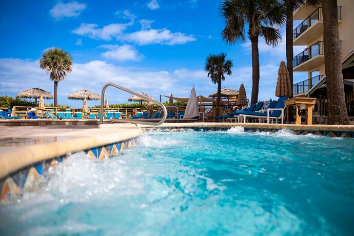 Imagen general del Hotel Las Olas Beach Club. Foto 5