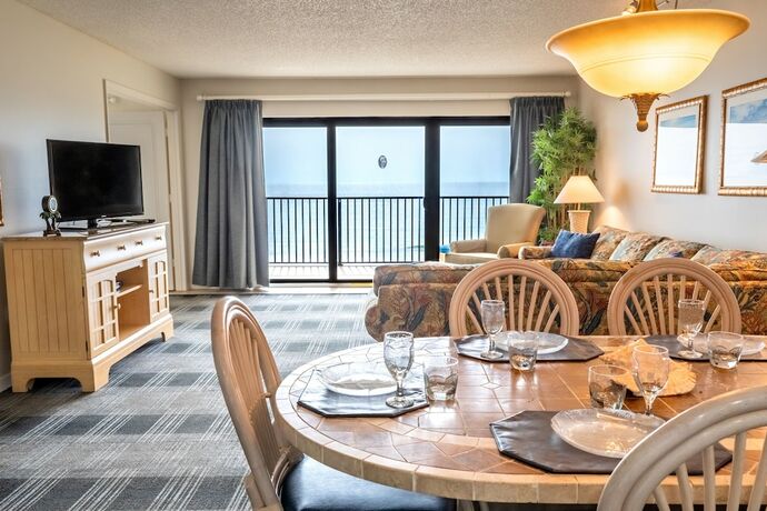 Imagen general del Hotel Las Olas Beach Club. Foto 9