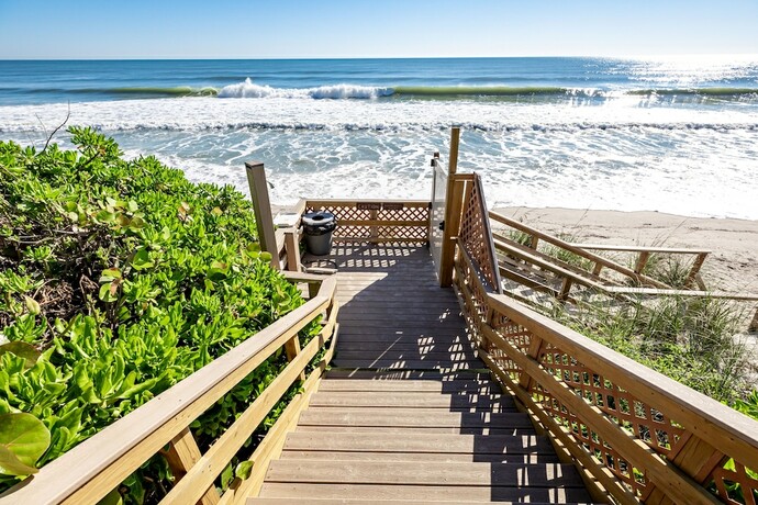 Imagen general del Hotel Las Olas Beach Club. Foto 17