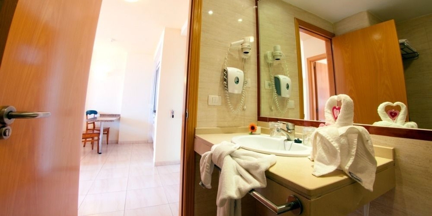 Imagen de la habitación del Hotel Las Olas, Playa Cancajos. Foto 4