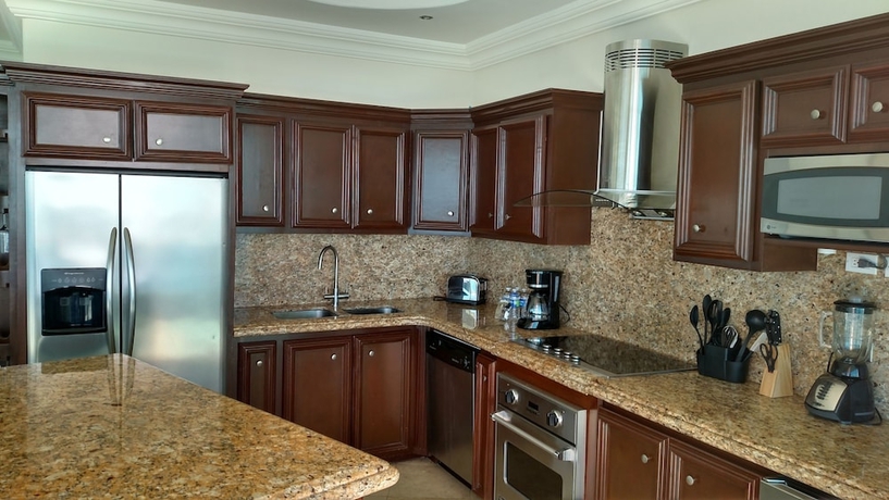 Imagen de la habitación del Hotel Las Olas Resort And Spa. Foto 2