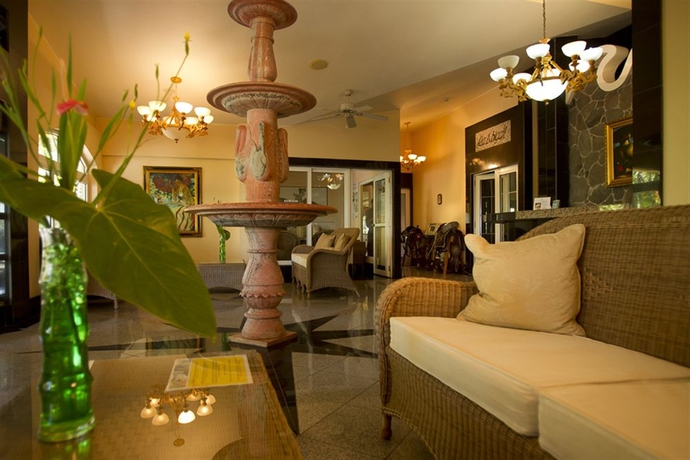 Imagen de los interiores del Hotel Las Olas Resort. Foto 4