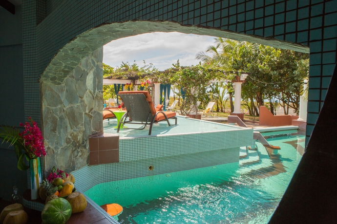 Imagen de la piscina del Hotel Las Olas Resort. Foto 7