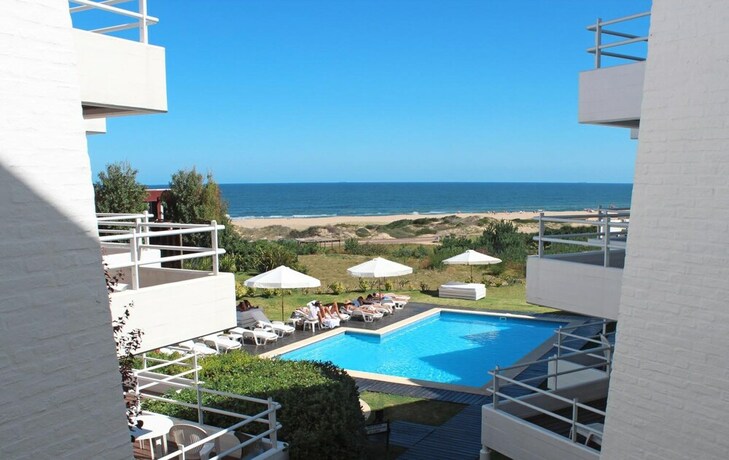 Imagen general del Hotel Las Olas Resort, La Barra. Foto 17