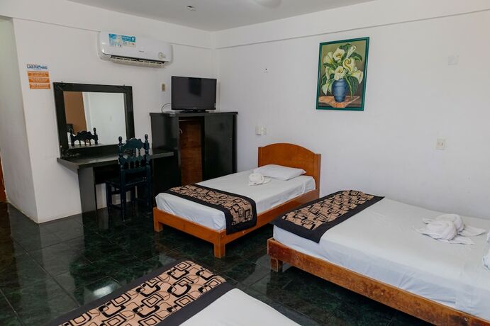 Imagen general del Hotel Las Palmas Cancun Centro. Foto 8