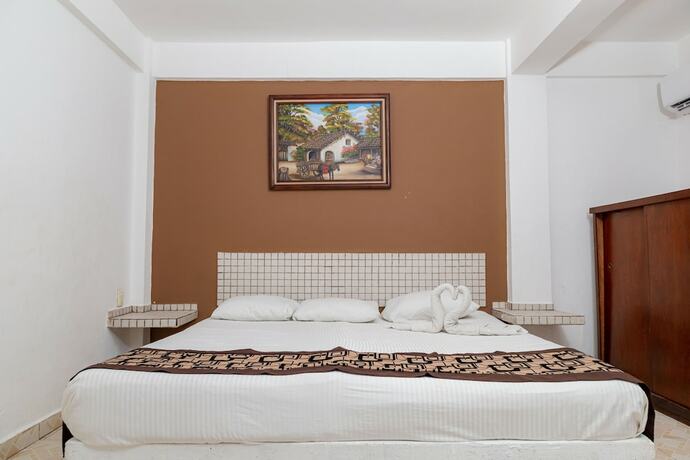 Imagen de la habitación del Hotel Las Palmas Cancun Centro. Foto 16