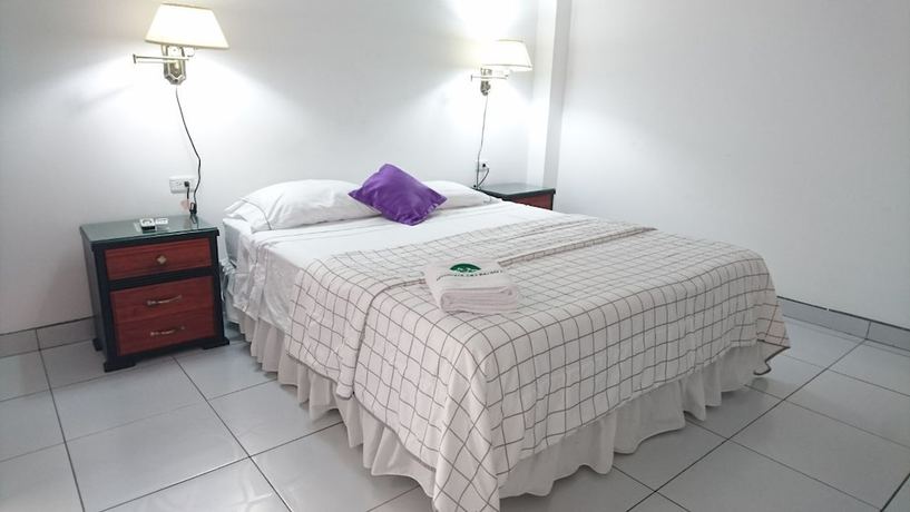 Imagen de la habitación del Hotel Las Palmas, Esmeraldas. Foto 2