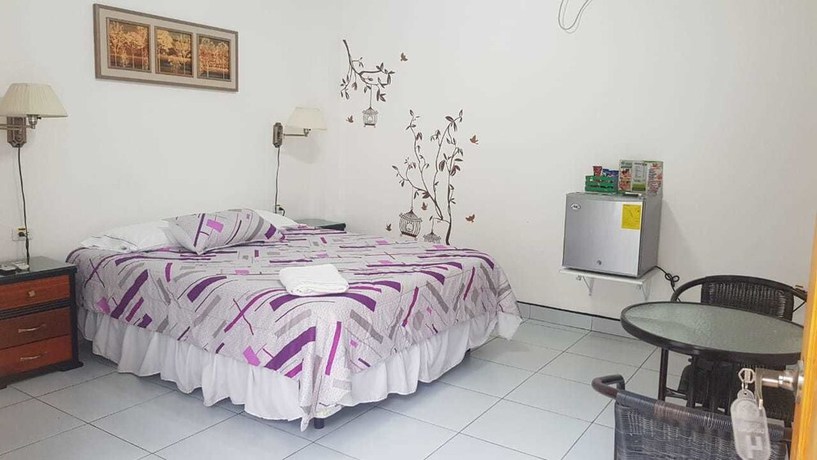 Imagen de la habitación del Hotel Las Palmas, Esmeraldas. Foto 10