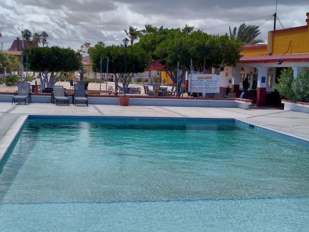 Imagen de la piscina del Hotel Las Palmas, San Felipe. Foto 19
