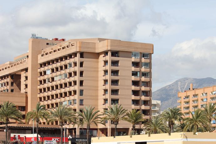 Imagen de los exteriores del Hotel Las Palmeras Affiliated by FERGUS. Foto 29