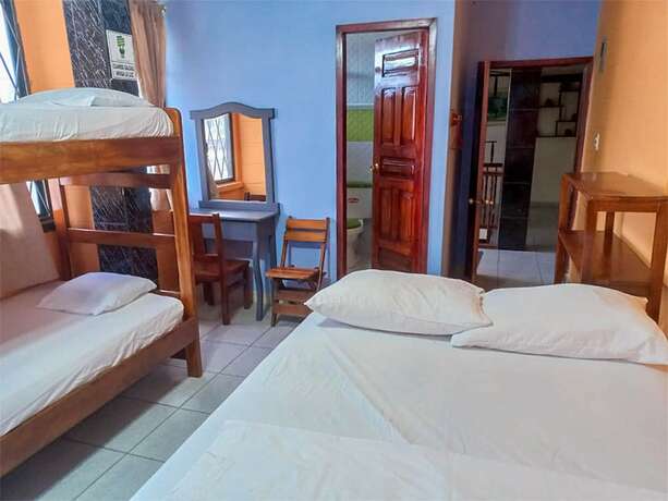 Imagen de la habitación del Hotel Las Palmeras, Tonsupa. Foto 17