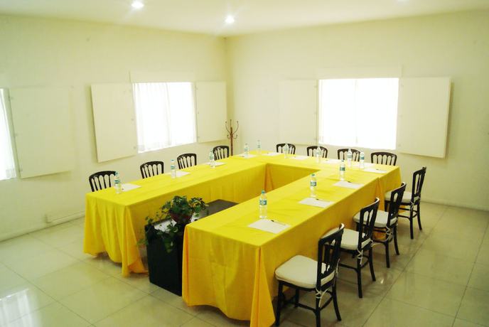 Imagen de los interiores del Hotel Las Palomas Tepic Express. Foto 17