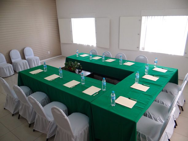 Imagen de los interiores del Hotel Las Palomas Tepic Express. Foto 19