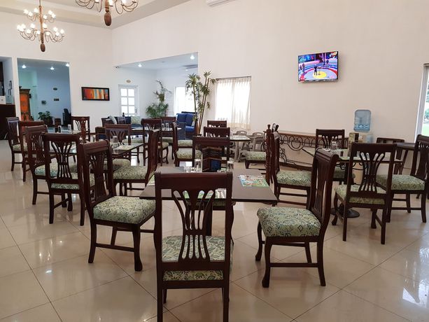 Imagen del bar/restaurante del Hotel Las Palomas Tepic Express. Foto 3