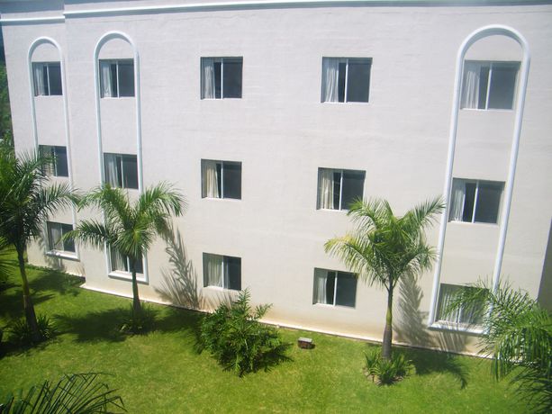 Imagen de los exteriores del Hotel Las Palomas Tepic Express. Foto 16