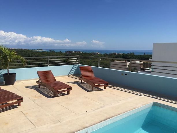 Imagen de la piscina del Hotel Las Perlas Condo. Foto 18