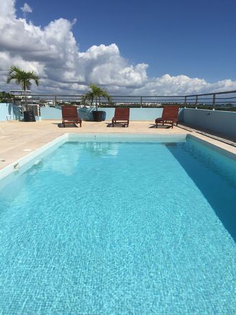 Imagen de la piscina del Hotel Las Perlas Condo. Foto 19