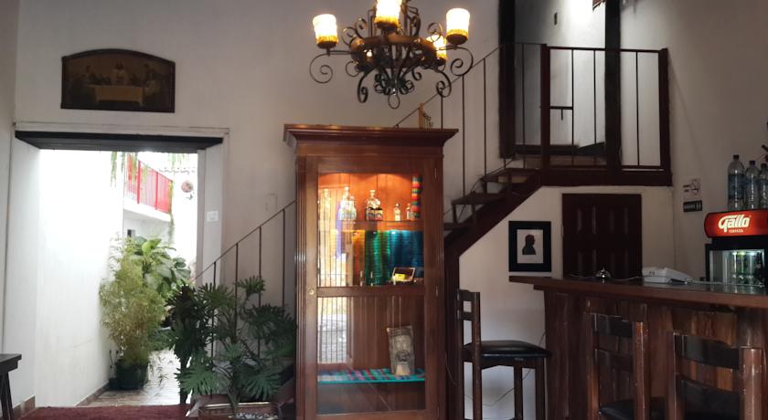 Imagen de los interiores del Hotel Las Piletas. Foto 6