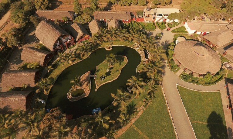 Imagen general del Hotel Las Pirkas. Foto 8