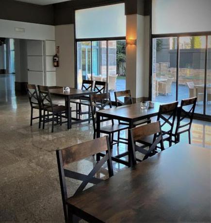 Imagen de los interiores del Hotel Las Provincias. Foto 9