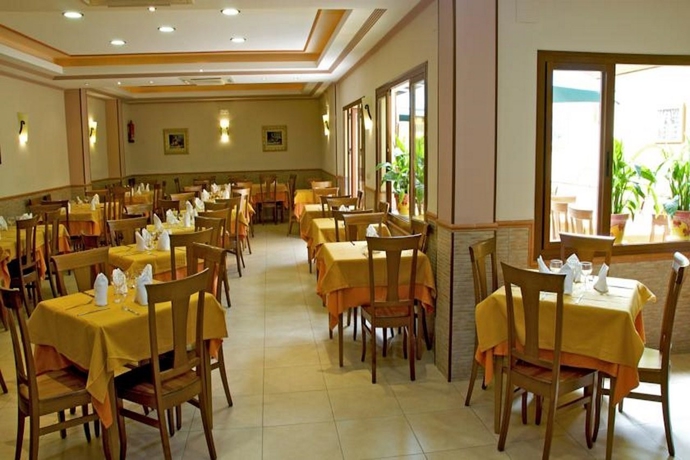 Imagen general del Hotel Las Rampas, Fuengirola. Foto 1