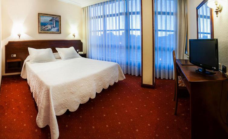 Imagen de la habitación del Hotel Las Rocas. Foto 5