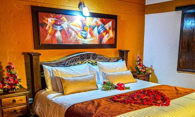 Imagen de la habitación del Hotel Las Rocas Resort. Foto 16