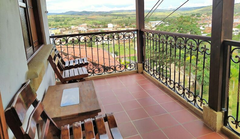 Imagen de la habitación del Hotel Las Rocas Resort. Foto 17