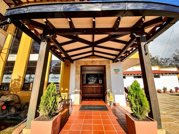 Imagen general del Hotel Las Rocas Resort. Foto 9