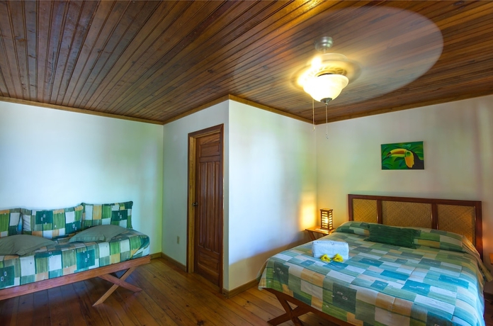 Imagen de la habitación del Hotel Las Rocas Resort and Dive Center. Foto 4